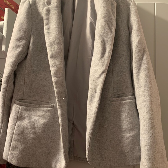 Blazer - Picture 3 of 3